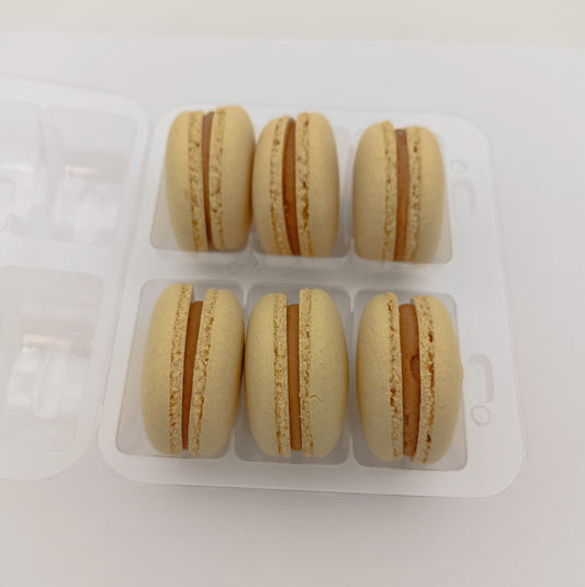 Френски макарон вкус СОЛЕН КАРАМЕЛ 6 броя